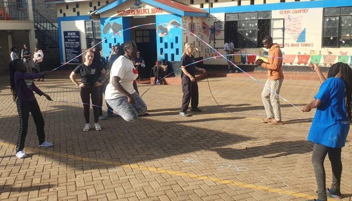 Christine und Fatima bringen Sport, Spaß und Skills ins Waisenhaus in Nairobi!