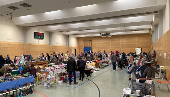 Erster Kindersachen-Flohmarkt der TGS